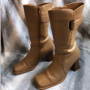 WOMEN's Square Toe Heeled Tan Boots